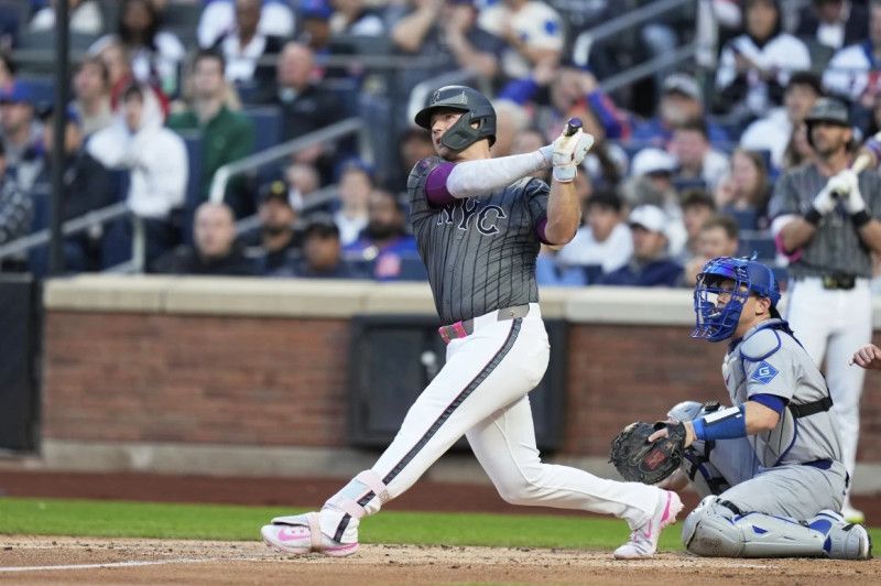 Alonso, Soto y Senga guían a Mets sobre Dodgers pese a jonrón de Ohtani