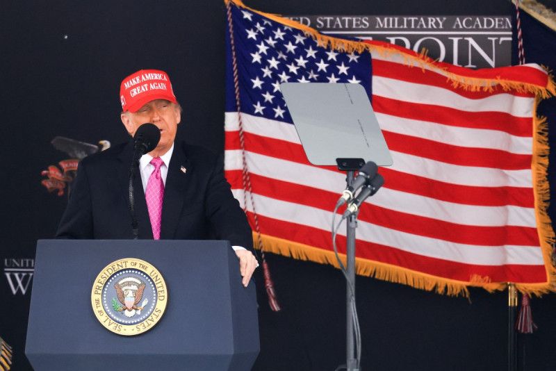 Trump acusa a CNN y The New York Times de intentar desvirtuar “éxito” del bombardeo a Irán