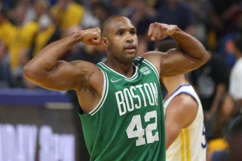 Firma de Al Horford con Warriors estaría atada al agente libre Jonathan Kuminga