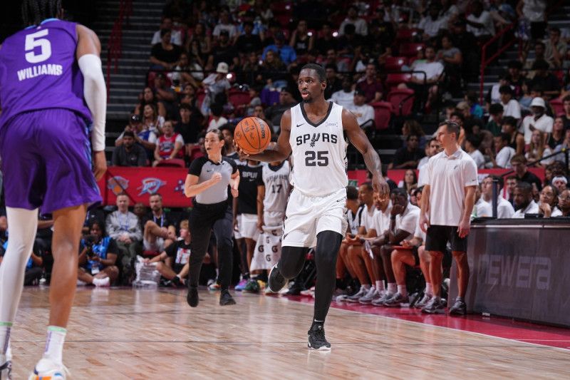 David Jones-García, inspirado por su padre y honrando a su madre