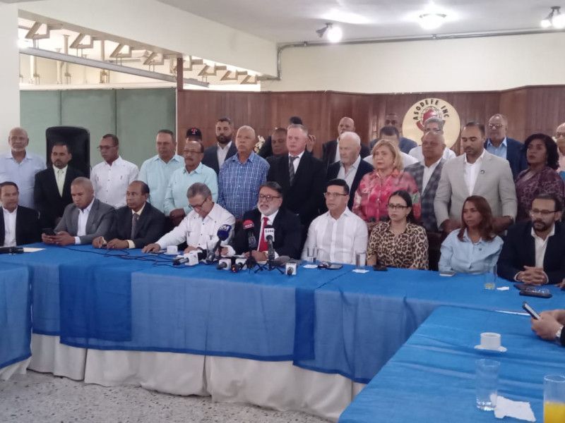 Comerciantes convocarán a paro si Código Laboral es aprobado sin sus sugerencias