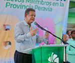 Leonel dice que circunvalación de Baní “costó tres veces más y es la mitad de lo que debió ser”