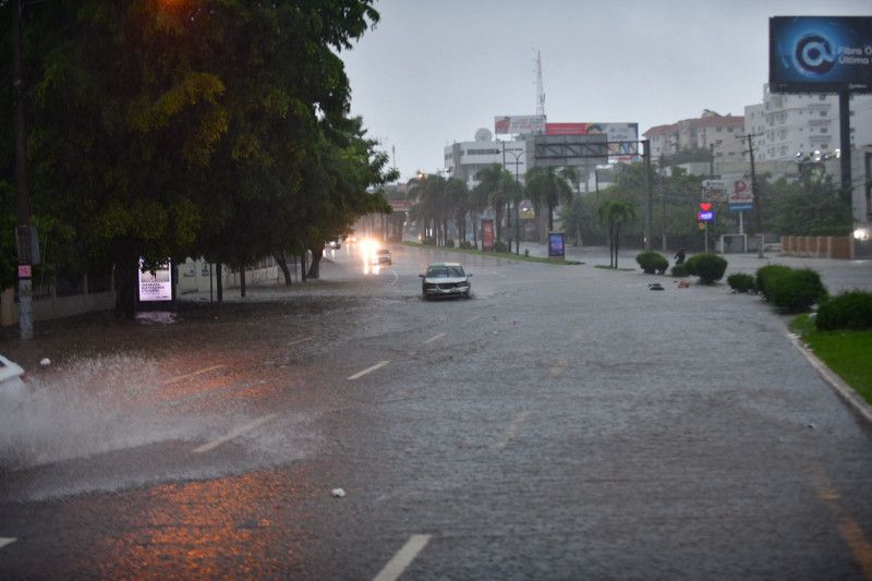 La incidencia del huracán Erin seguirá generando lluvias en República Dominicana La incidencia del huracán Erin seguirá generando lluvias en República Dominicana
