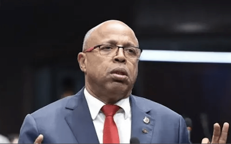 Pacheco a Raquel Arbaje: “Se malinterpretó…, uno cansado y agotado, parece que hago un gesto ahí” Pacheco a Raquel Arbaje: “Se malinterpretó…, uno cansado y agotado, parece que hago un gesto ahí”