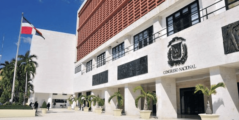 Gobierno somete al Congreso proyecto de presupuesto reformulado 2025 Gobierno somete al Congreso proyecto de presupuesto reformulado 2025