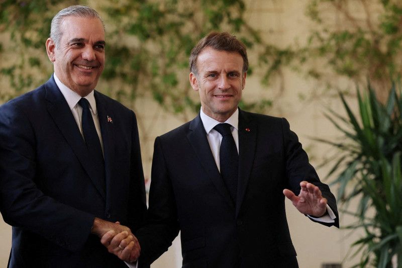 Abinader anuncia posible visita de Macron para inaugurar el Monorriel de Santiago en 2026