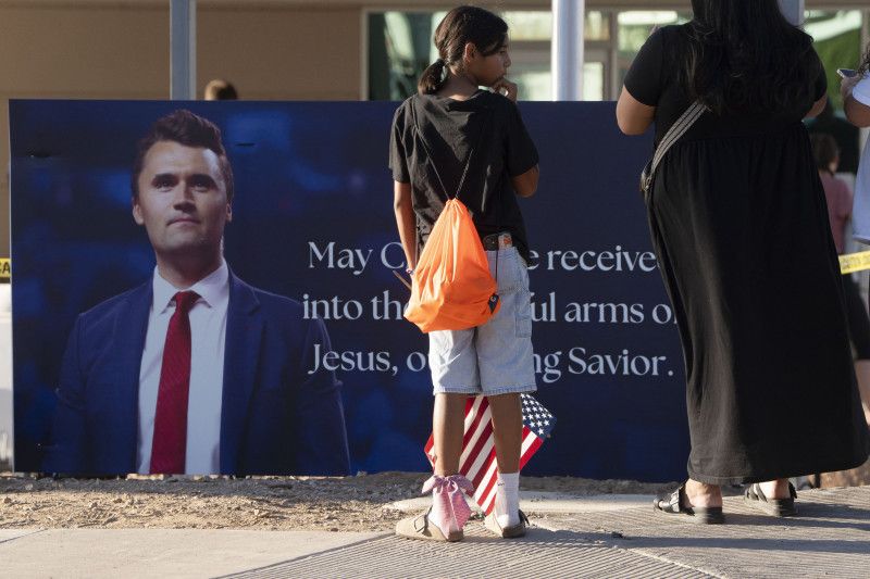 ¿Quien era Charlie Kirk, la cara joven del movimiento conservador en EEUU que fue asesinado?