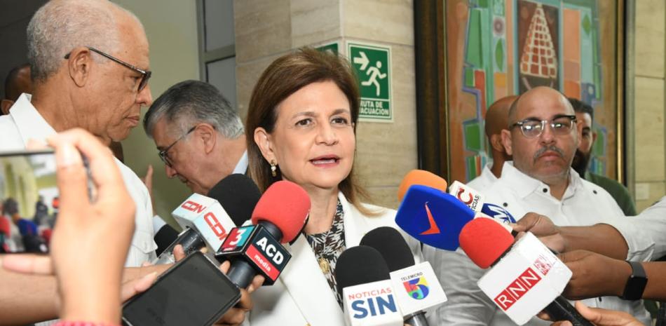 Raquel Peña anuncia plan estratégico para reforzar atención de salud mental en las cárceles