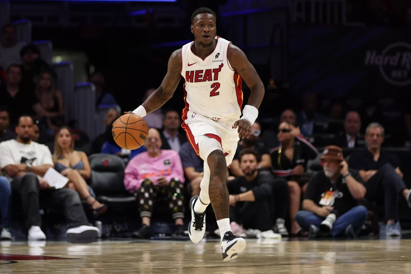 Rozier, del Heat y Billups, coach de Portland, arrestados por el FBI por presuntas apuestas ilegales Rozier, del Heat y Billups, coach de Portland, arrestados por el FBI por presuntas apuestas ilegales