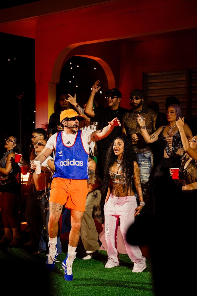 Bad Bunny concluye su estadía en RD con invitados especiales a su “Casita” y un corazón agradecido