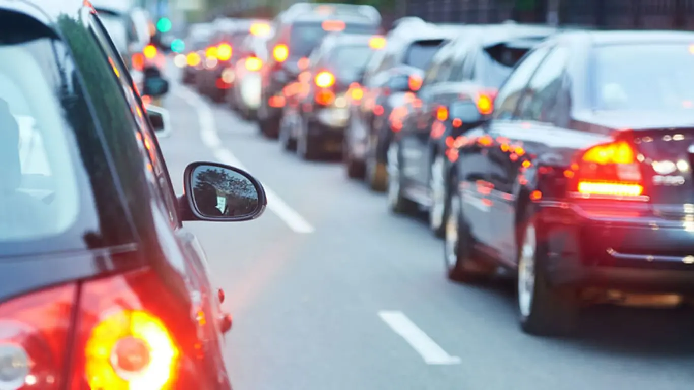 MÁS DE 2 MILLONES 366 VEHÍCULOS SE MOVILIZAN AL INTERIOR POR NOCHE BUENA Y NAVIDAD 2025.CERCA DE MEDIO MILLÓN MÁS QUE AÑOS PASADOS