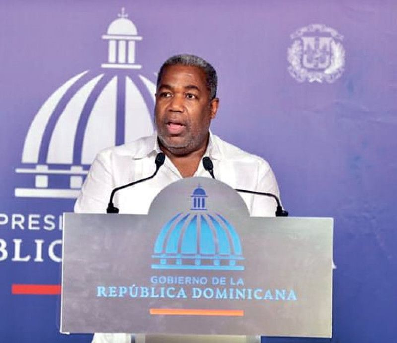 Gobierno anuncia aumento de RD$1,500 a tarjeta Supérate por el mes de diciembre