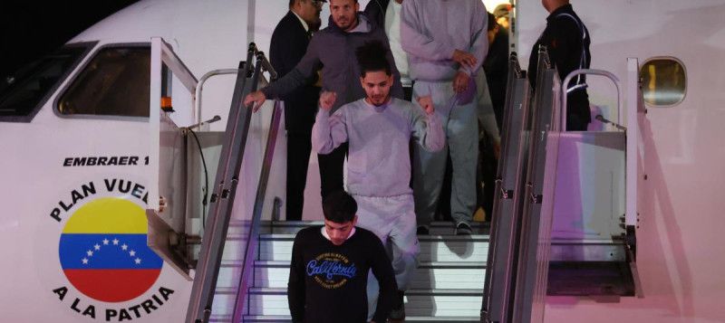 Venezuela autoriza a EEUU reanudación de vuelos de deportación
