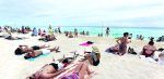 Migración anuncia facilidad para turistas de varios países, solo con pasaporte vigente