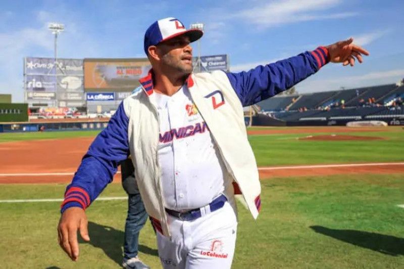 Albert Pujols se une a las Estrellas Orientales para la próxima temporada