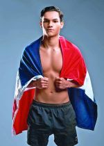 Un “riquito“ incursiona en el boxeo profesional