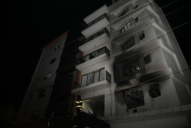 Explosión por fuga de gas deja varios heridos en edificio del sector Villa Marina Explosión por fuga de gas deja varios heridos en edificio del sector Villa Marina