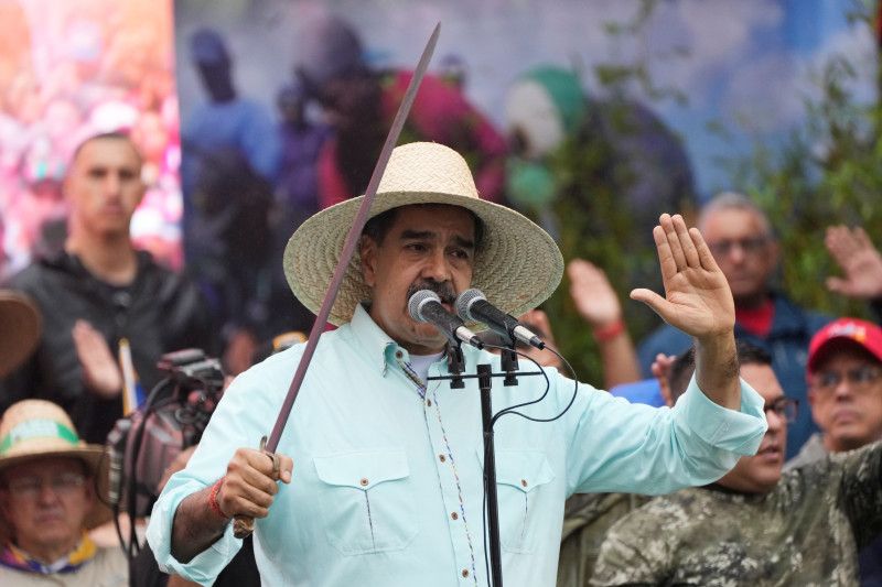Maduro baila al ritmo de “Don’t Worry, Be Happy”, en medio de tensiones con EEUU