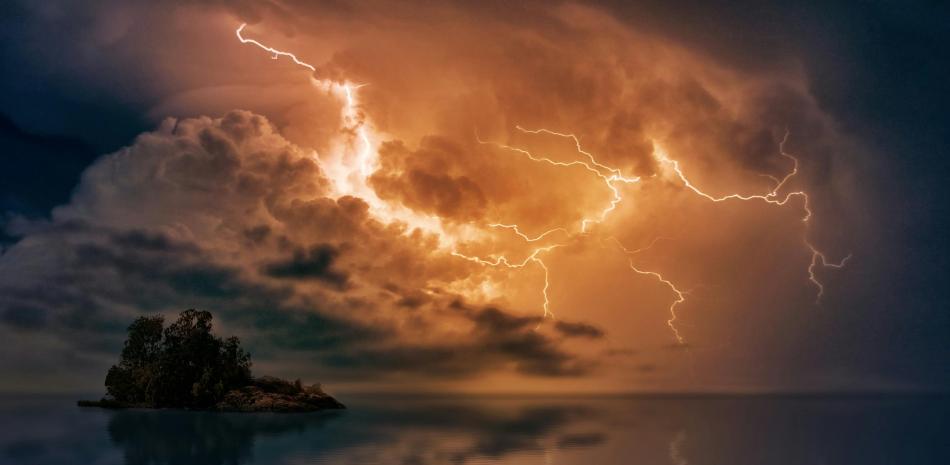 Emiten una alerta en Estados Unidos por una tormenta solar que impacta hoy a la Tierra