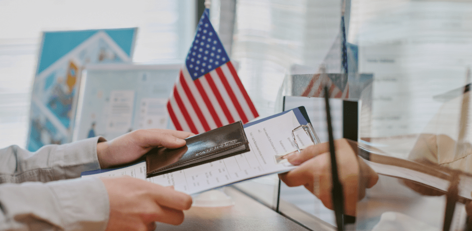 Estados Unidos pide a sus ciudadanos no viajen o salgan “inmediatamente” de Venezuela