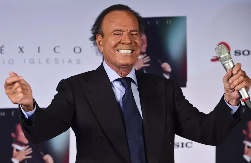 Julio Iglesias: “Niego haber abusado, coaccionado o faltado el respeto a ninguna mujer”
