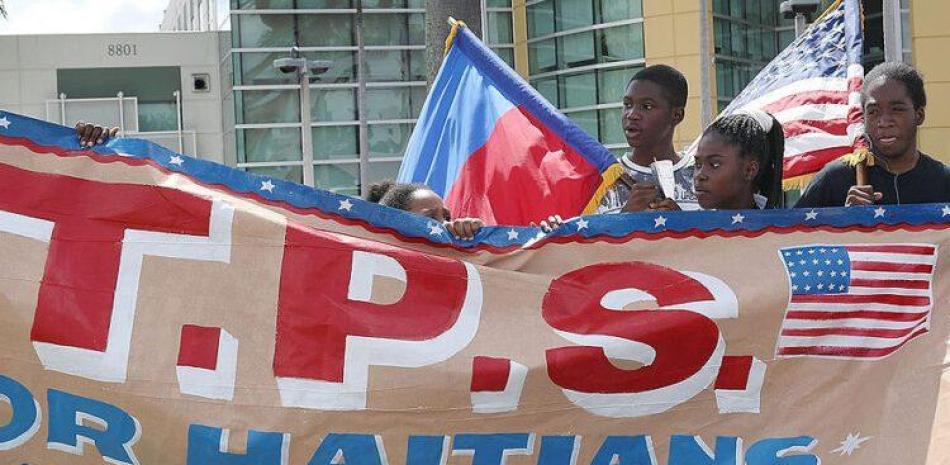 Jueza bloquea decisión de Trump de acabar con sistema de protección a migrantes haitianos Jueza bloquea decisión de Trump de acabar con sistema de protección a migrantes haitianos