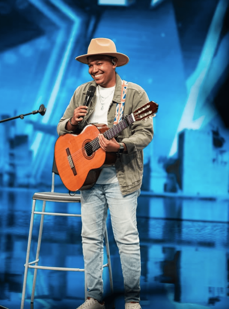 “De la Romana pa’l Super Bowl”: Alexander Mercedes, el dominicano que abrió el show de Bad Bunny