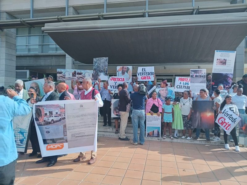 “Tenemos derechos”: familias de víctimas en explosión de San Cristóbal piden justicia