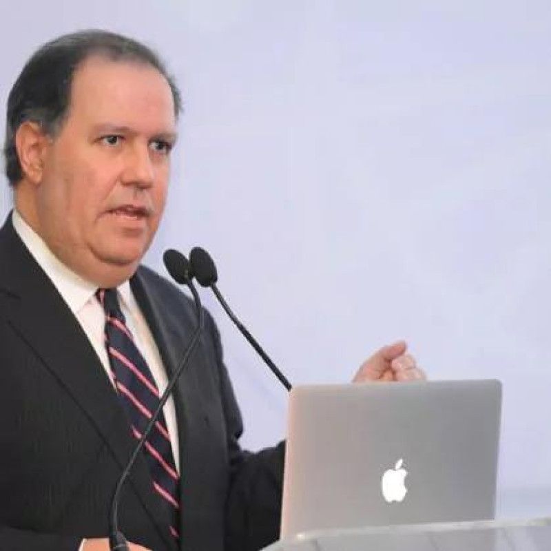 Felipe Vicini se querella contra Rolando Espinal por difamación e injuria en plataformas digitales