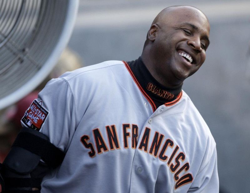 Barry Bonds pudo haber firmado con los Yankees, pero le cerró el teléfono a Steinbrenner