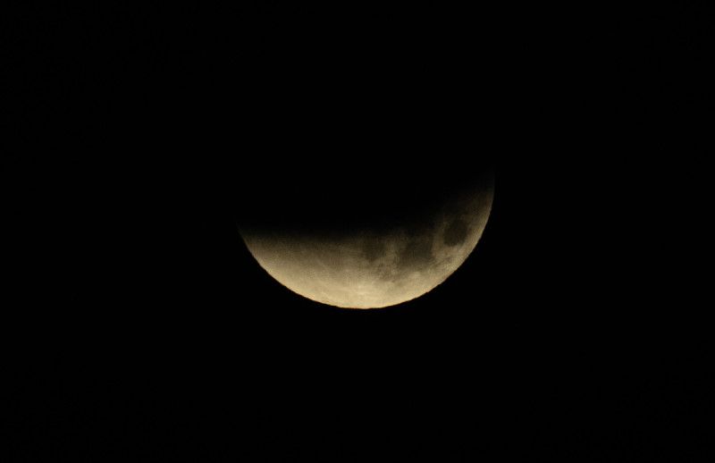 Eclipse lunar total deja una ‘Luna de sangre’ desde Japón hasta América