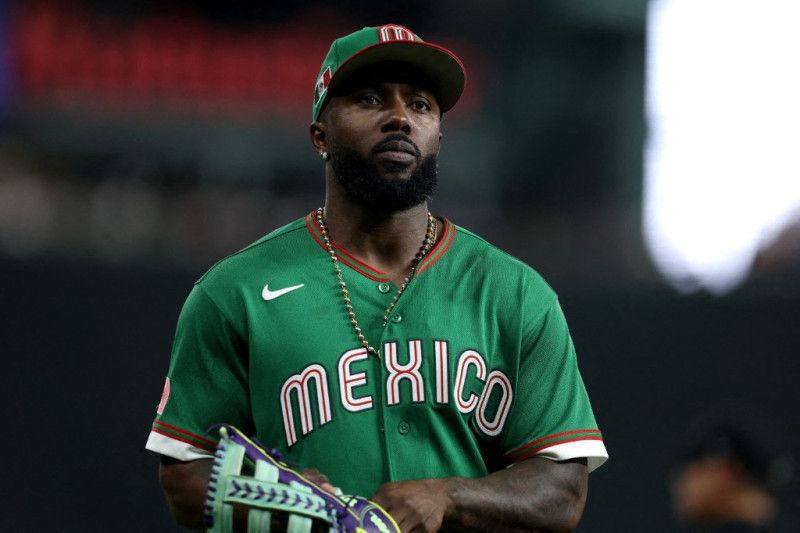 Randy Arozarena arremete contra su compañero Cal Raleigh por negarle un saludo