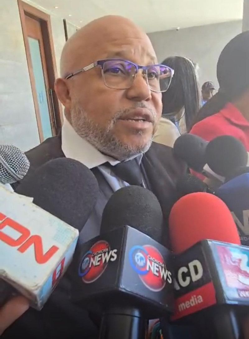 Dictan prisión a profesora acusada de maltratar niña de 2 años, pese a familia desistir de querella