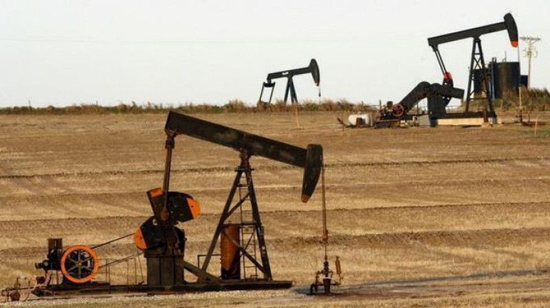 Petróleo de Texas cae un 9 % luego de Irán anunciar apertura del estrecho de Ormuz