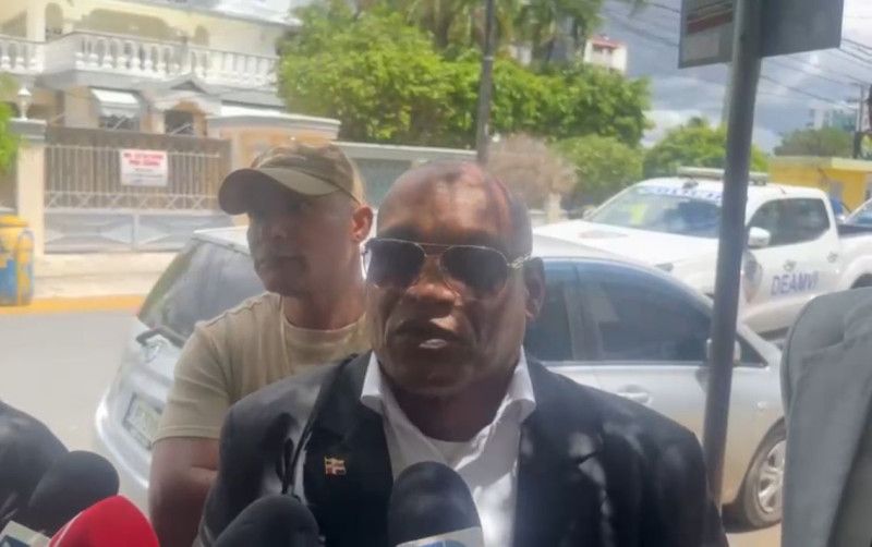 Defensa del coronel Madé desmiente atrincheramiento y alega que fue agredido por Charlizze Hernández