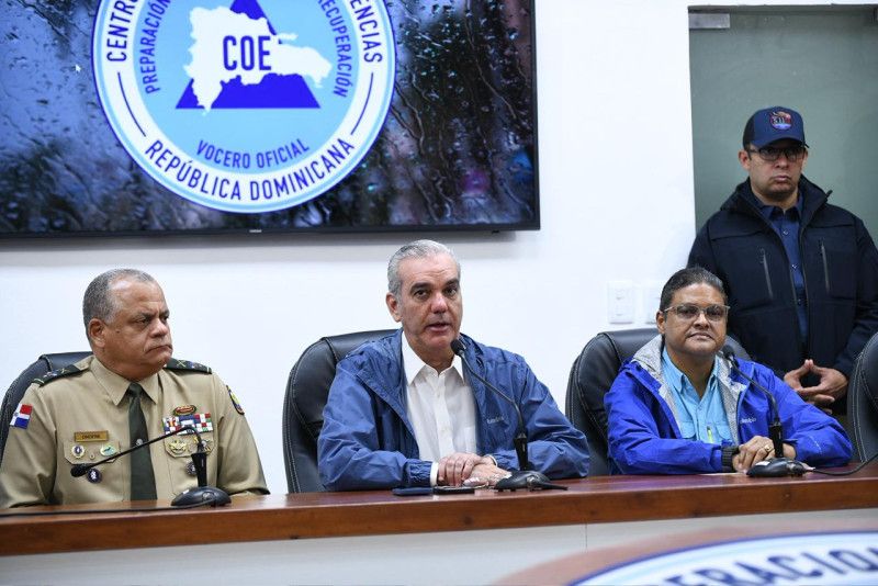 Abinader dice “no hay sistema de drenaje que resista” 400 milímetros de lluvias