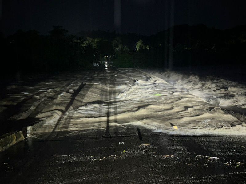Niña de 7 años y un joven pierden la vida en Villa Altagracia por las lluvias