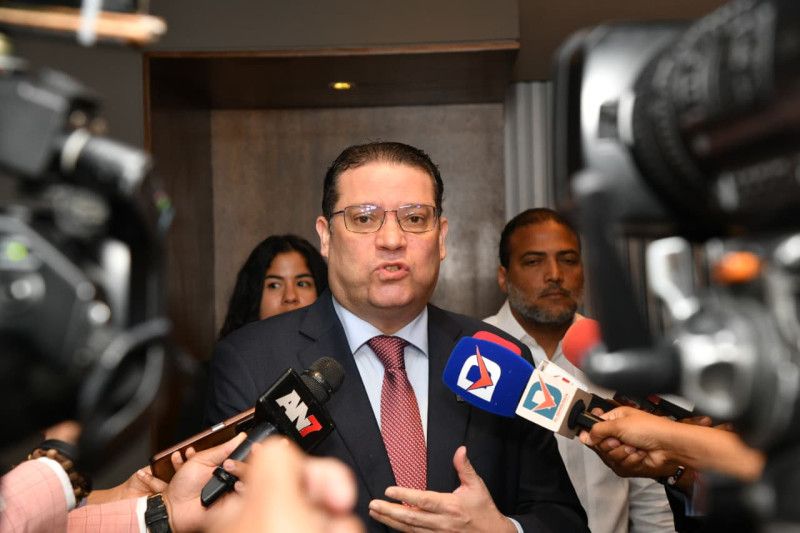 “Medina está equivocado”, responde Lovatón ante críticas del expresidente