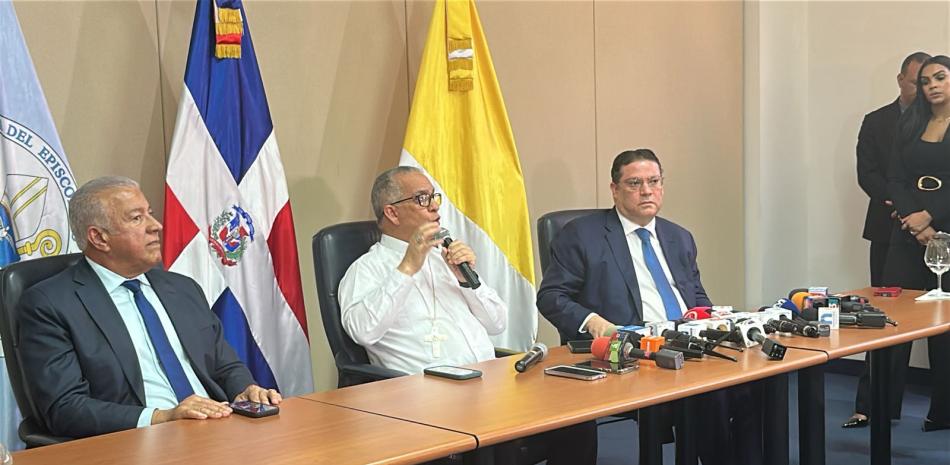 Gobierno dialoga con la Conferencia del Episcopado sobre impacto conflicto Medio Oriente