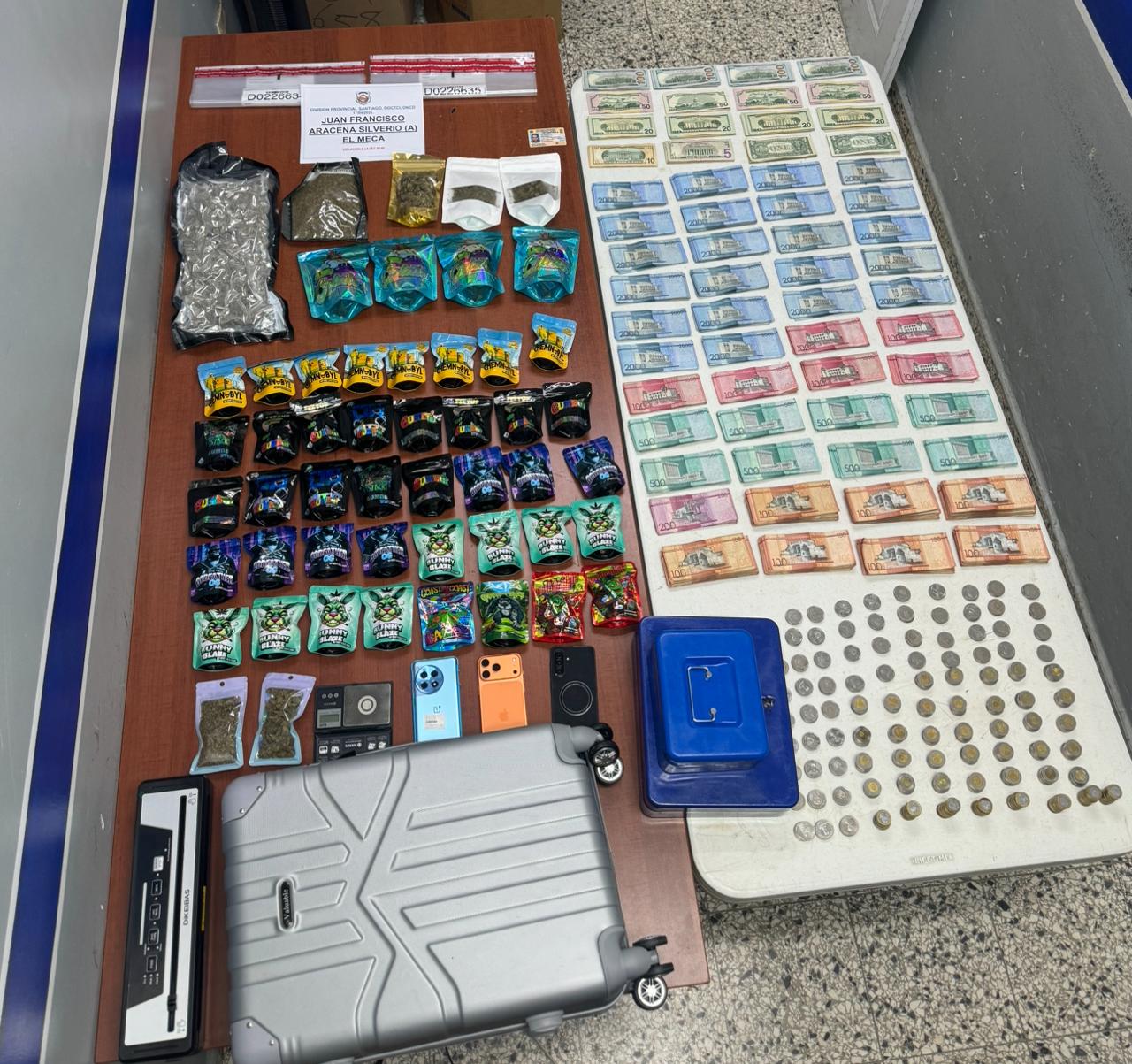Desmantelan punto de drogas en Santiago y arrestan a “El Meca”
