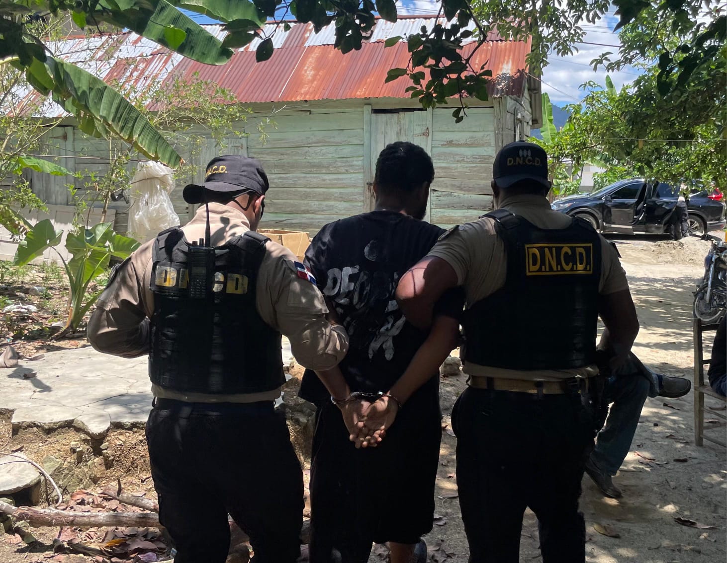 DNCD desmantela punto de drogas en Dajabón y arresta a dos presuntos distribuidores