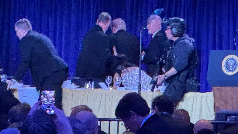 El País, de España: El Servicio Secreto de Trump, de nuevo en el punto de mira tras el tiroteo en la cena de corresponsales