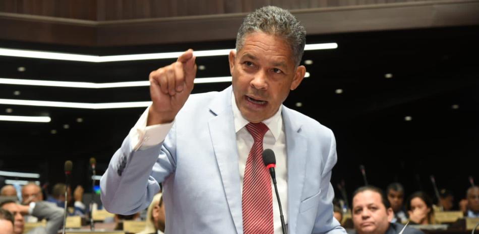 Eugenio Cedeño, diputado del PRM: Es momento de que el presidente Abinader ponga orden en la casa