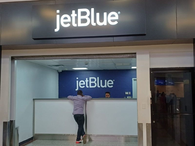 Suspensión de rutas de JetBlue desde Santo Domingo y Punta Cana a Newark entrará en vigor el próximo 8 de julio