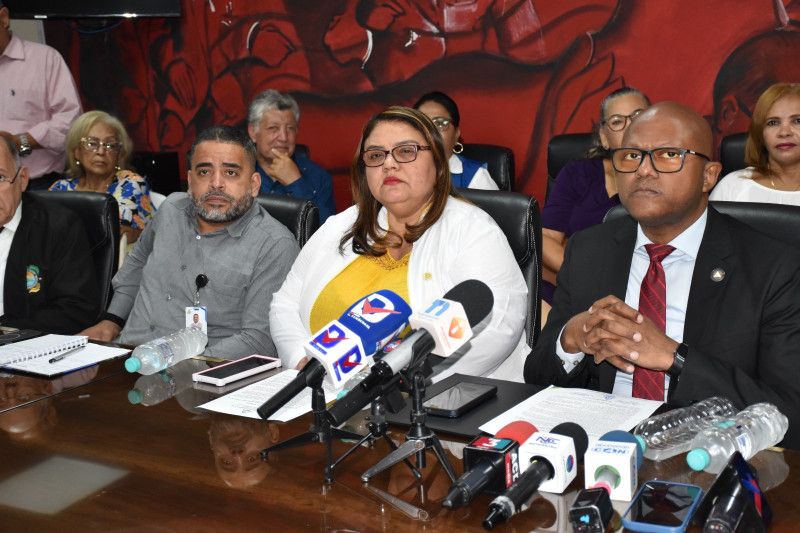 Colegio Médico Dominicano dice continúa lucha a favor de pensionados y médicos retirados