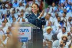 Carolina Mejía afirma en Santiago que está preparada para asumir la Presidencia de la República