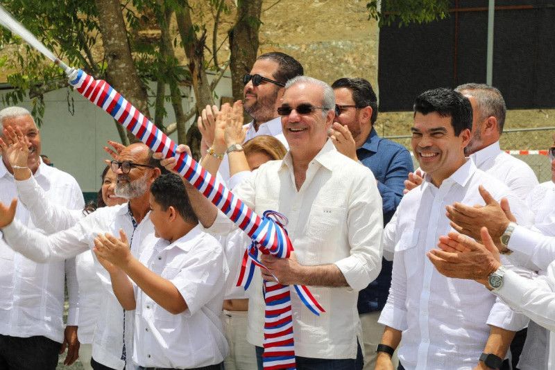 Abinader destaca en Ocoa grandes inversiones para solucionar falta de agua Abinader destaca en Ocoa grandes inversiones para solucionar falta de agua