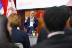 Abinader explica la razón del alto costo de los combustibles