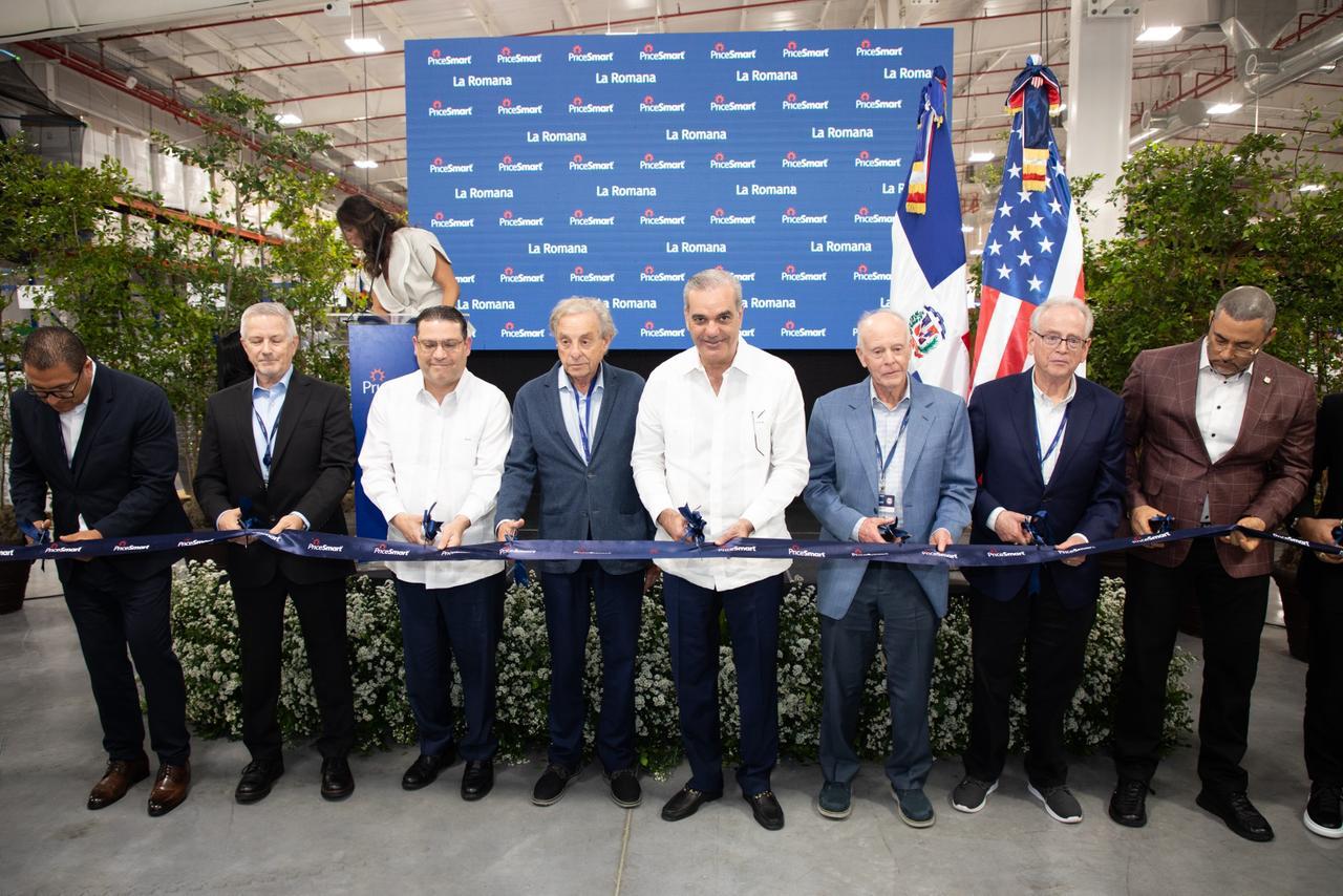 Abinader participa en la inauguración de la nueva sucursal de PriceSmart en La Romana