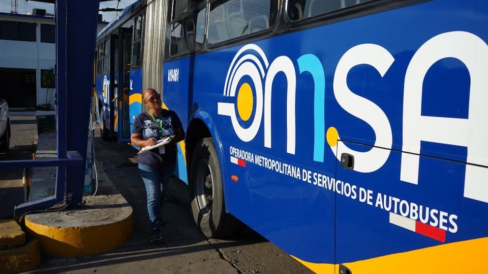 INFOBAE RESALTA: El Corredor 27 de Febrero cuadruplica usuarios y fortalece transporte público en Santo Domingo